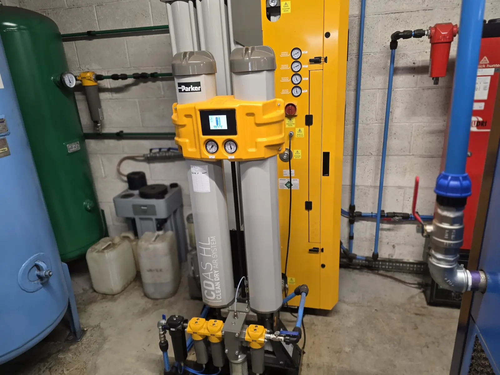 Nitrogen cylinder bank installation at Hucknall Sheet Metal